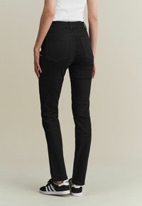 Next STANDARD - Slimfit džínsy - black