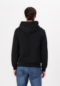 Thumbnail Image 4