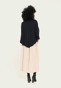 Vicario Cinque GORIZIA - Falda acampanada - beige