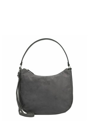 Sac bandoulière en daim gris foncé avec un dessus incurvé, une fermeture éclair argentée, une poignée courte et une sangle longue amovible sur fond blanc.