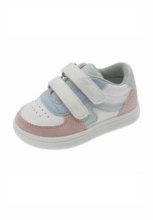 Scarpa da bambino bianca, rosa e azzurra chiara con doppie strisce in velcro e fori nella zona delle dita.