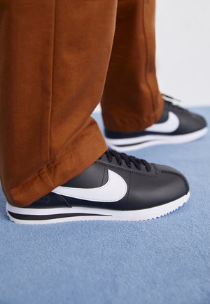 Sneakers laag - black