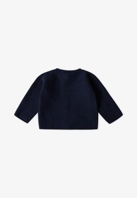 Marineblauer gestrickter Pullover mit langen Ärmeln, rundem Halsausschnitt und strukturierter Oberfläche. Einfaches Design mit geripptem Saum und Bündchen.