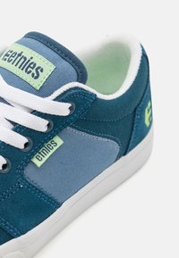 Etnies KIDS BARGE UNISEX - Sapatilhas - teal