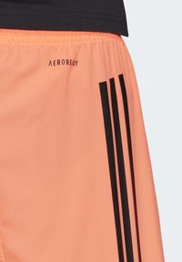 adidas Performance CONDIVO 20 SHORTS - Kurze Sporthose - signal coral