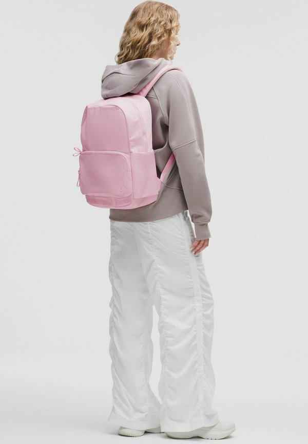 EVERYWHERE - Tagesrucksack