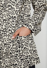 Dorothy Perkins Parkas - multi-coloured