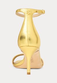 Lauren Ralph Lauren ALLIE MID-HEEL METALLIC LEATHER SANDAL - Klasikiniai aukštakulniai - modern gold