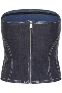 Top senza spalline in denim scuro con chiusura anteriore a zip, cuciture bianche a contrasto e una forma aderente. Texture liscia con un design strutturato.