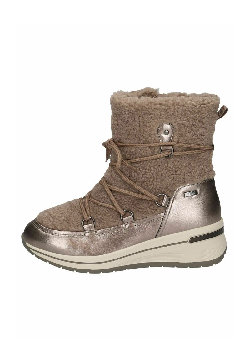 Bottine cheville en polaire marron avec accents métalliques, lacets élastiques et semelle plateforme. Tige texturée et semelle extérieure durable pour un soutien optimal.