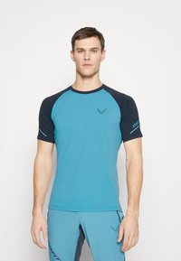 Dynafit ALPINE PRO TEE - Sporta krekli - storm blue