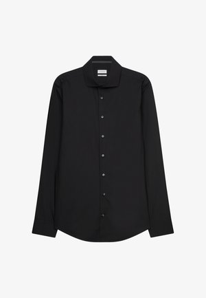 Maglietta nera a maniche lunghe realizzata in un tessuto liscio, con colletto classico, chiusura a bottoni e orlo arrotondato. Accenti sottili sulla cucitura del colletto.