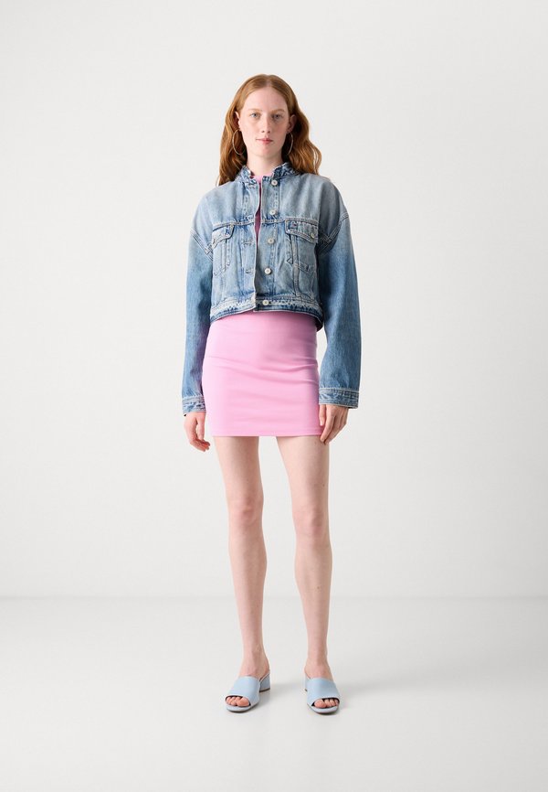 CROP TRUCKER JACKET - Denim jacket - denim light2