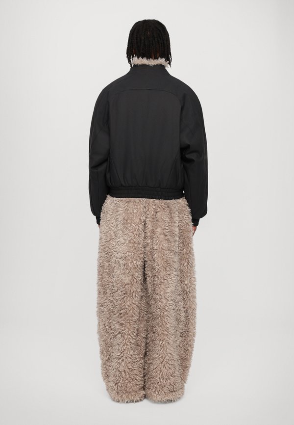 OVERSIZED TRACK JACKET - Winter jacket3