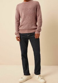 Next Sweter