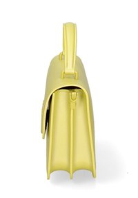 Borsa a mano in pelle gialla con forma strutturata, manico superiore e chiusura a zip. Finitura testurizzata con dettagli di cucitura discreti.