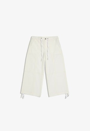 Bershka, CAPRI - TROUSERS - Pantalon classique - white