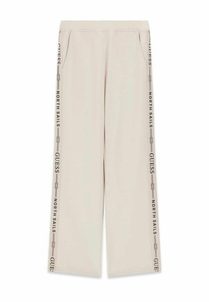 Pantaloni beige a gamba larga con vita elastica e strisce laterali con i loghi "Guess" e "North Sails".