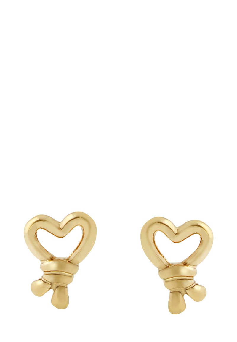 Pendientes en forma de corazón de oro con un diseño abierto, acabado suave prominente y pequeños acentos decorativos en la base.