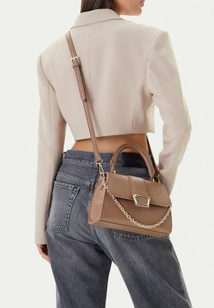 DeeZee, DEEZEE HANDBAG DEEZEE-C-DZE-S-017-08 - Handbag - brown