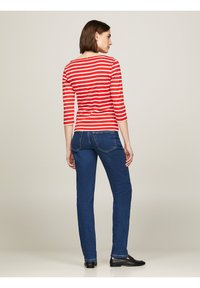 Tommy Hilfiger SLIM CODY BOAT - Longsleeve - breton fierce red ecru