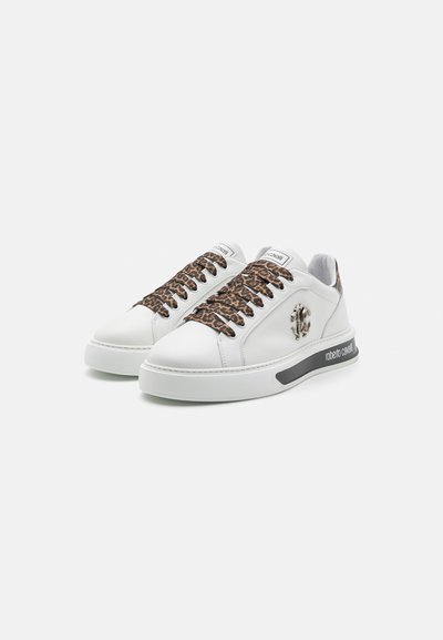 Roberto Cavalli NOVAK LOGO - Tossud - white
