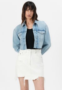 Tommy Jeans Džinsa auduma jaka - denim mid light blue