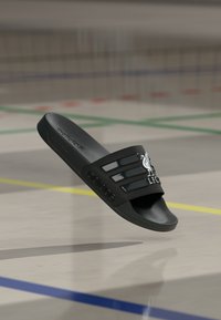 Kijelölve, core black/footwear white