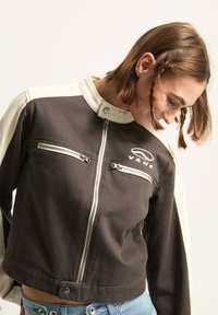 Vans RYDEN BIKER - Chaqueta vaquera - black