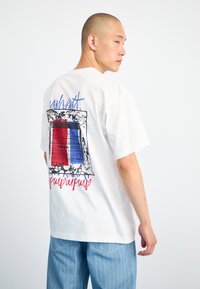 Thumbnail Image 4