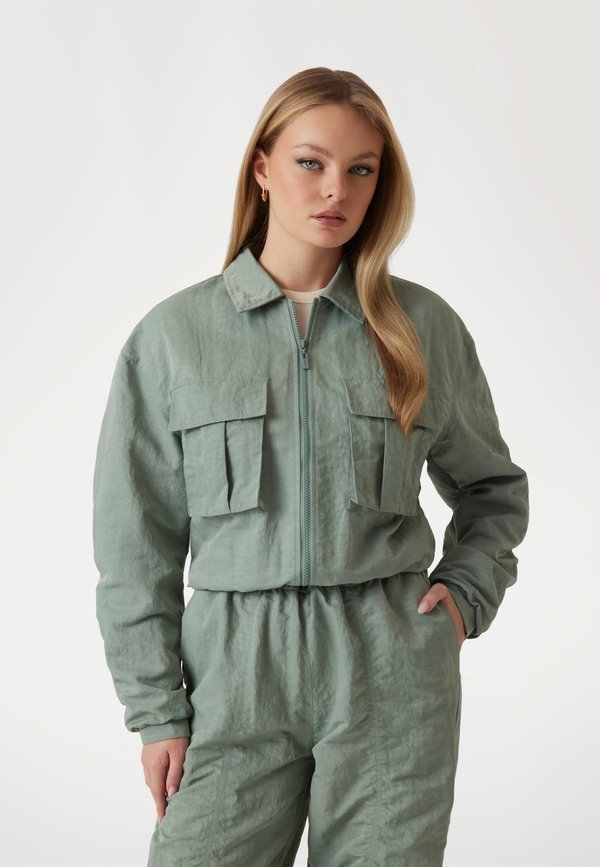 Leichte Jacke - grün