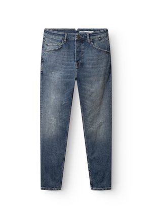 Mörkblå denimjeans med rak skärning, som har blekta områden och subtila slitageeffekter. Inkluderar framfickor och metallbeslag.