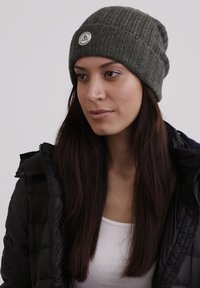 CASH-MERE UNISEX - Čepice - tarngrün