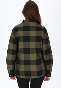 Geruite shirt in olijfgroen en zwart, met een button-down kraag, lange mouwen en manchetten met knoopaccenten. Zachte stoftextuur.