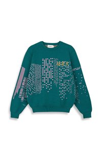 Sudadera de punto en color teal con mangas largas, que presenta patrones geométricos en rosa y amarillo, puños y dobladillo acanalados, y un cuello redondo.