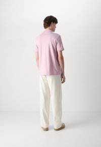 BOSS Polokošeľa - open purple