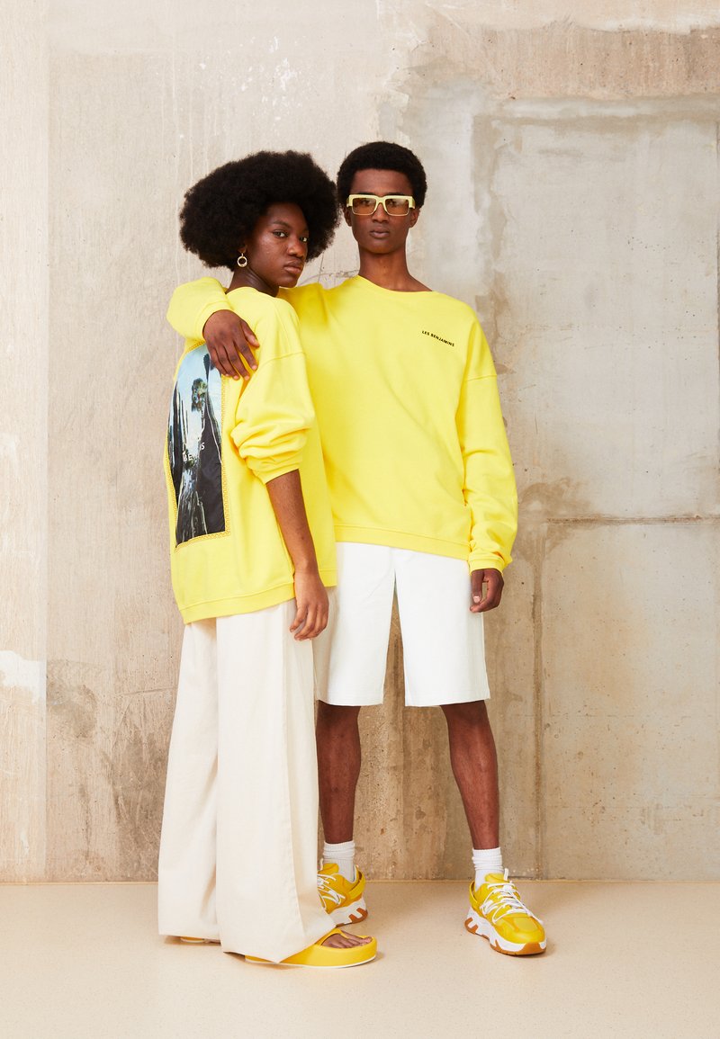 Damen Sweatshirts | Les Benjamins UNISEX Sweatshirt gold/yellow/gelb - EC47484 Damen Sweatshirts | Les Benjamins UNISEX Sweatshirt gold/yellow/gelb - EC47484