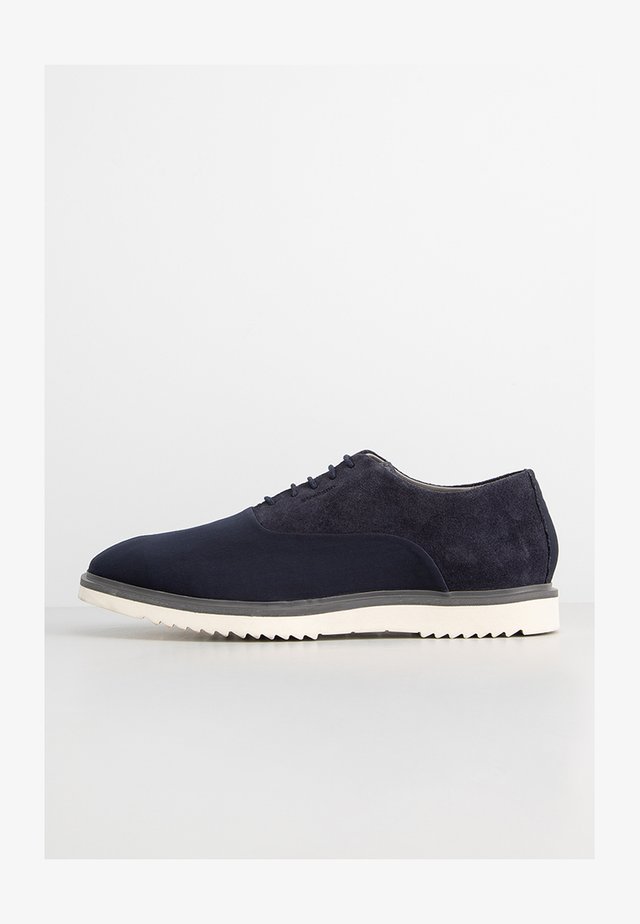 BRAD - Sznurowane obuwie sportowe - darkblue