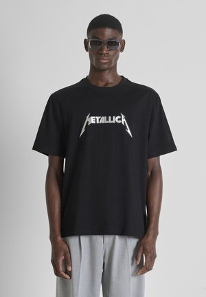 ROUND NECK RELAXED FIT METALLICA - T-shirt print - black