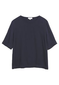 Mörkblå kortärmad t-shirt med rund halsringning, lös passform och en liten märkesskylt innanför kragen.