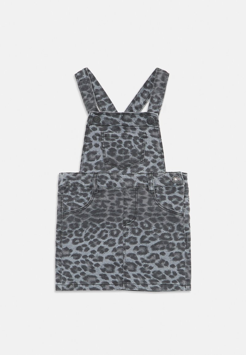 Grå denim salopettekjole med sorte leopardprikker, frontlomme og justerbare korsettsstropper.