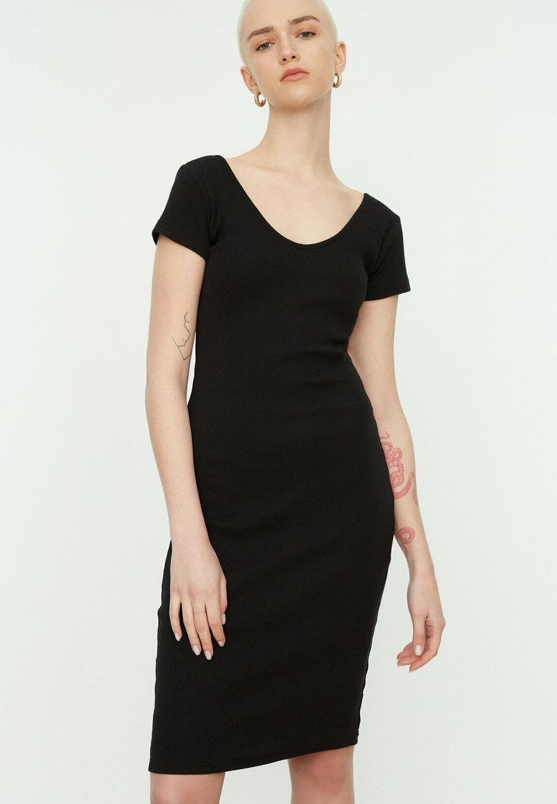 Damen Kleider | Trendyol Etuikleidblack/schwarz - YZ93359 Damen Kleider | Trendyol Etuikleidblack/schwarz - YZ93359
