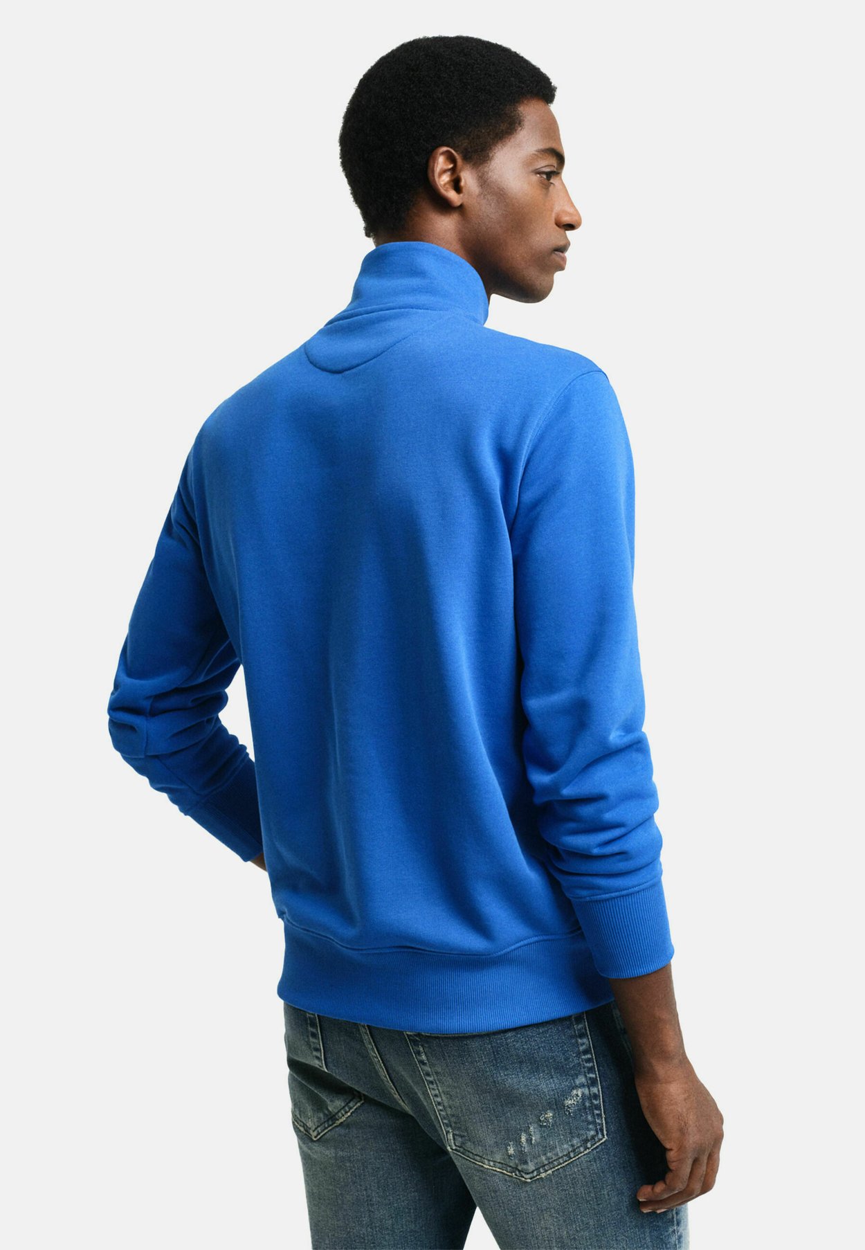 REG SHIELD HALF ZIP SWEAT