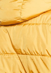 Vero Moda Vinterjacka - yellow