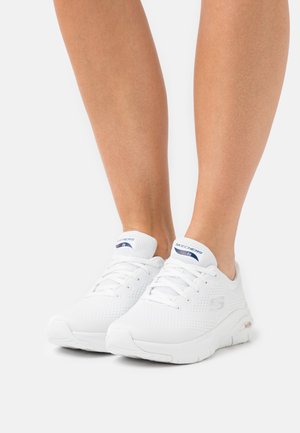 ARCH FIT - Zapatillas - white