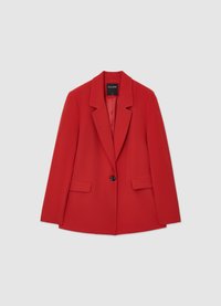 Blazer rosso su misura con bavero notched, chiusura con un solo bottone e due tasche frontali. Tessuto liscio con un design leggero e strutturato.