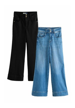 Jeans med vide ben i sort og lyseblå denim, begge med forlommer, bæltestropper og dobbelt knaplukning.