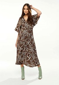Liquorish SCRIBBLE PRINT WRAP WITH KIMONO SLEEVES   - Day dress - brown