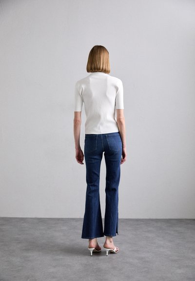 FRAME LACE UP - Lihtne T-särk - off white