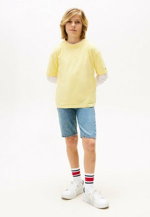 Camiseta básica - citronella